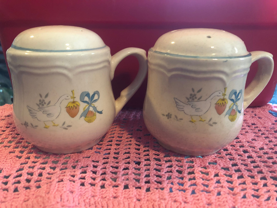 Country Farmhouse Geese Ceramic Salt & Pepper Shakers