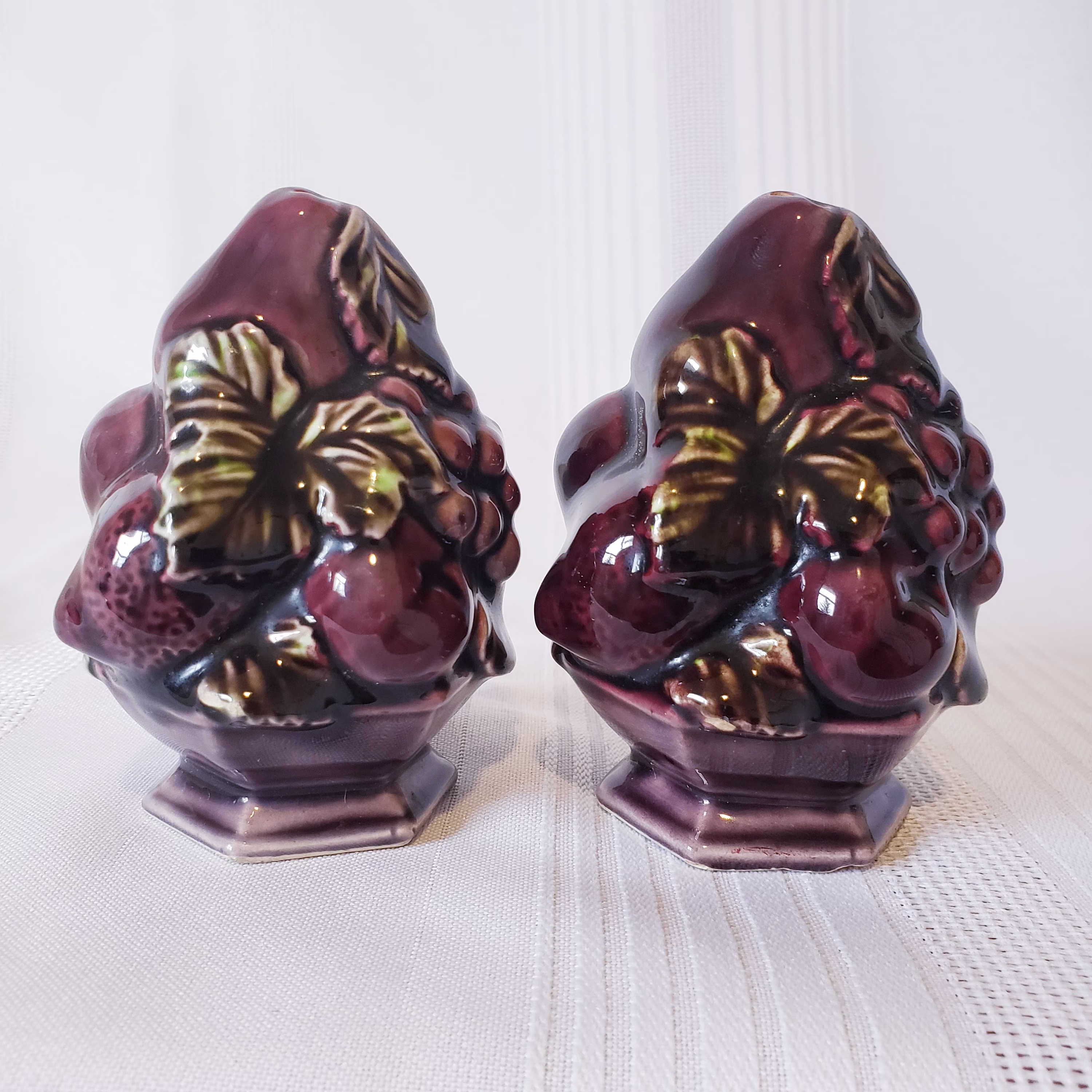 Vintage Inarco Purple Salt & Pepper Shakers Ceramic