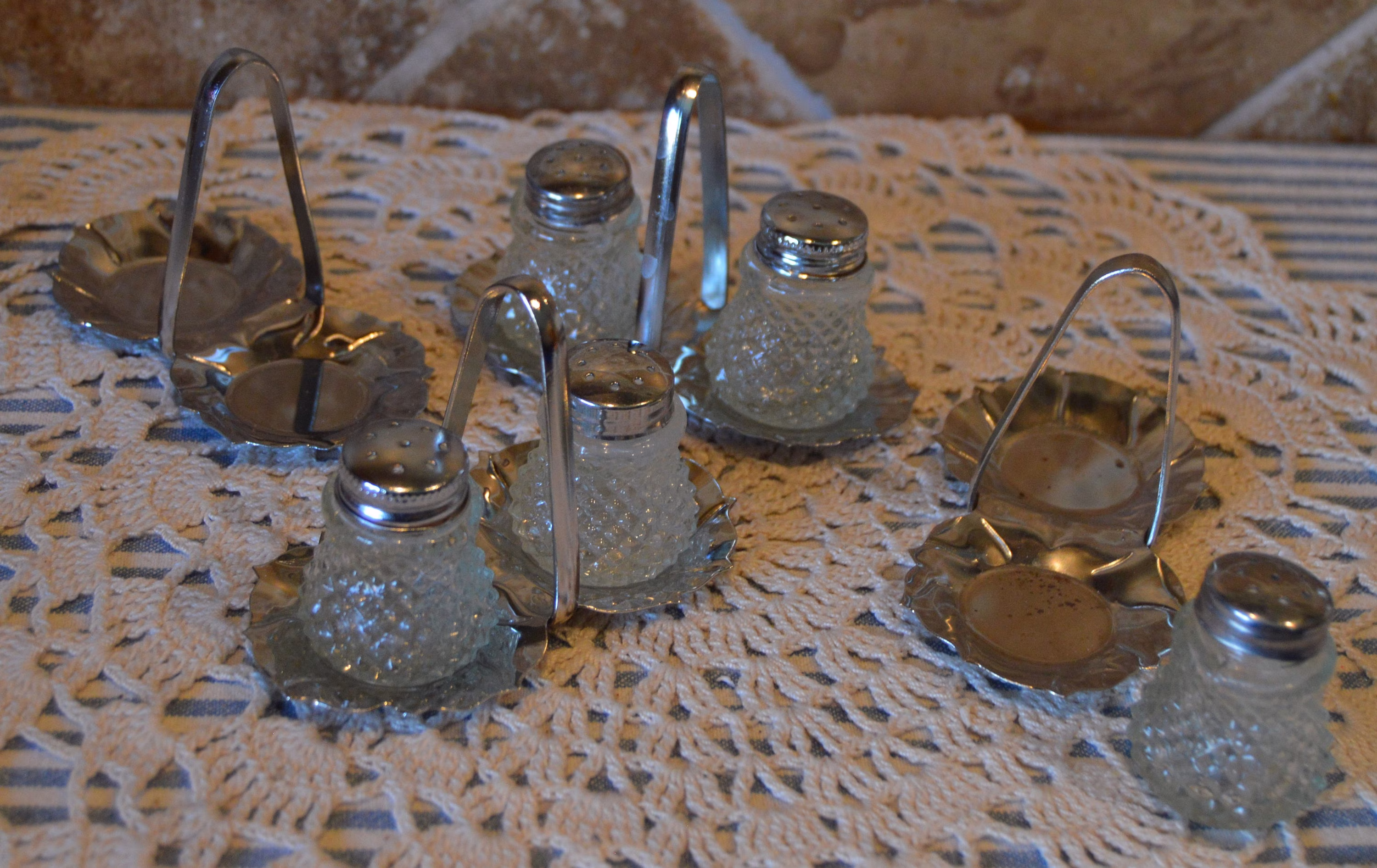 Four Vintage Individual Salt & Pepper Caddies With Five Glass Shakers~Some Rust On