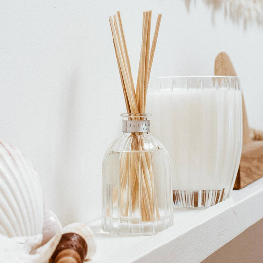 Crushed Salt And Cedarwood Scented Reed Diffuser 100ml