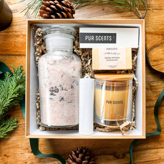Luxury Relaxing Candle And Bath Salts Gift Set