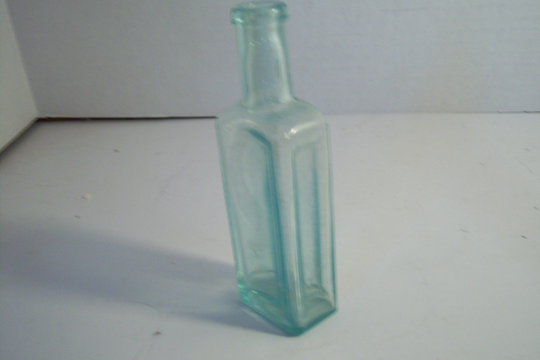 1890's Dr Picault Montreal 5 1/8 Inch Tall Aqua Medicine Pharmacy Druggist Bottle