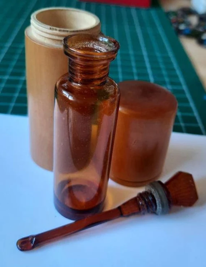 Antique Collectible Carved Circular Treen & Amber Glass Bottle. 7.5cm Bottle By 2.5cm Width Box