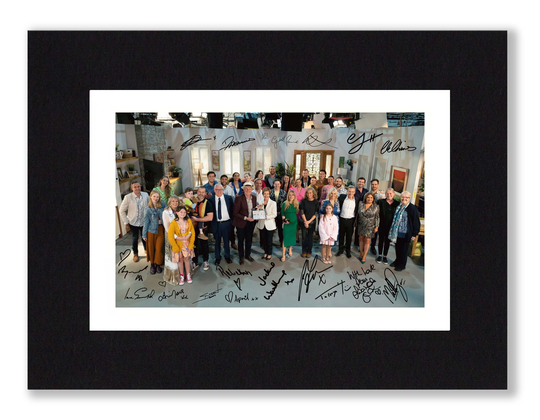 Neighbours Final Season Cast Actors 8 X 6 Inch Mounted Autograph Multi Signed Photo | Pre Printed Ready For Framing