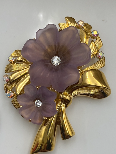 1997 Trifari Tm Limited Edition Purple Rhinestone Hibiscus Flower Brooch #00389