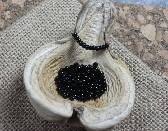 8/0 Opaque Black Seed Bead | 10G | B0006, Size 8 Black Seed Bead, Glossy Preciosa