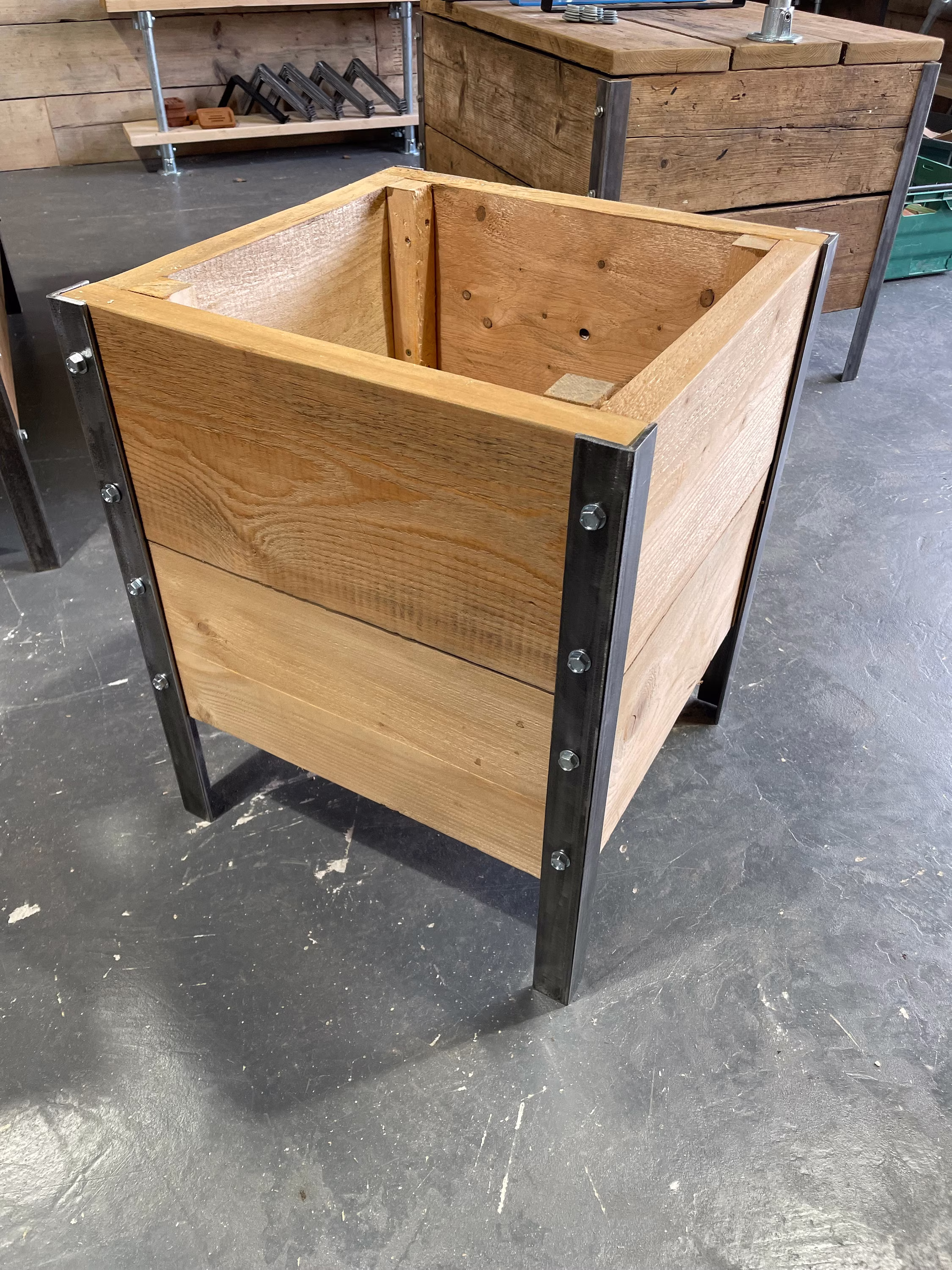 Industrial Raised Planter - Scaffolding Boards Steel Industrial