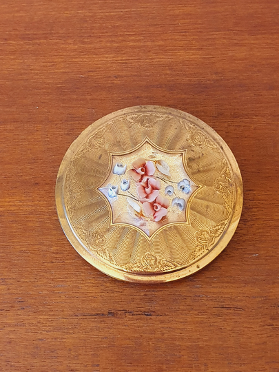 Powder Compact - Reverse Carved Lucite Panel 1950S