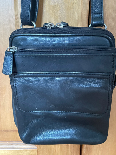 Vintage Fossil Black Leather Organizer Minimalist Crossbody Bag