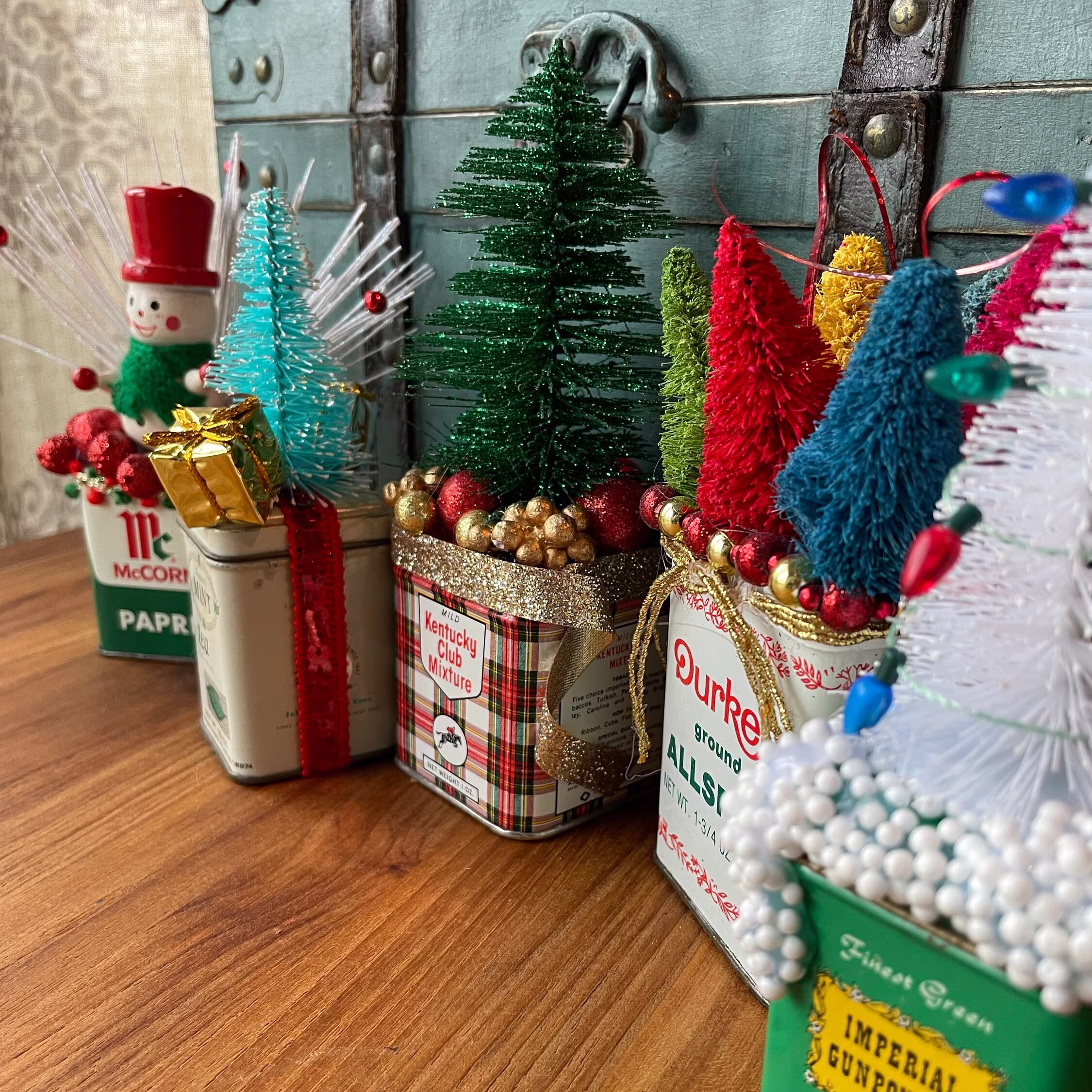 Holiday Vintage Spice Tin Seasoning Tin, Christmas Decoration, Decor