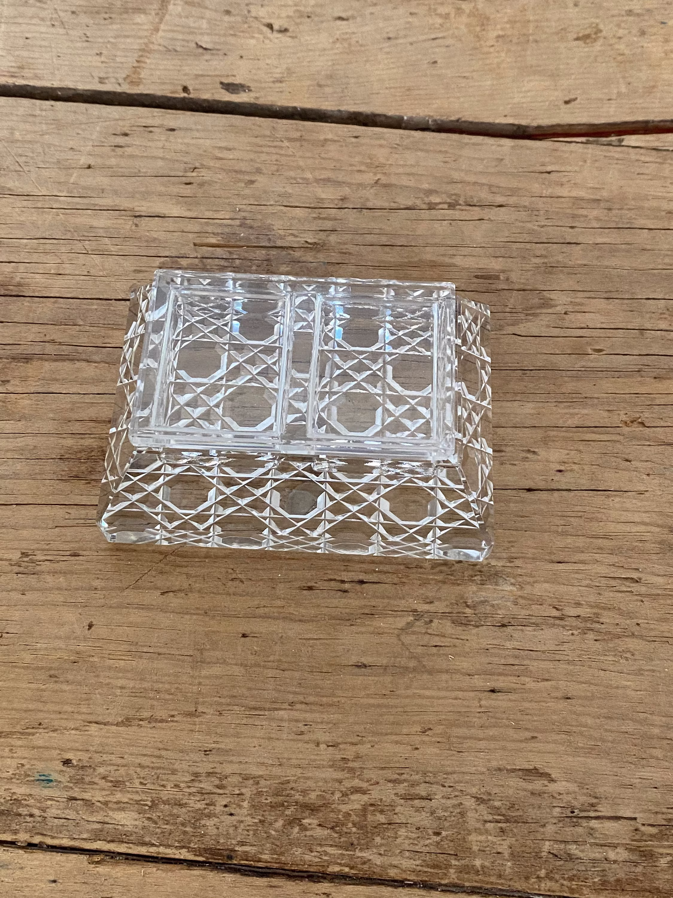 Vintage Clear Rectangular Hobnail Glass Two Sided Lidded Salt Cellar - Lovely Stylish Piece in Good Condition