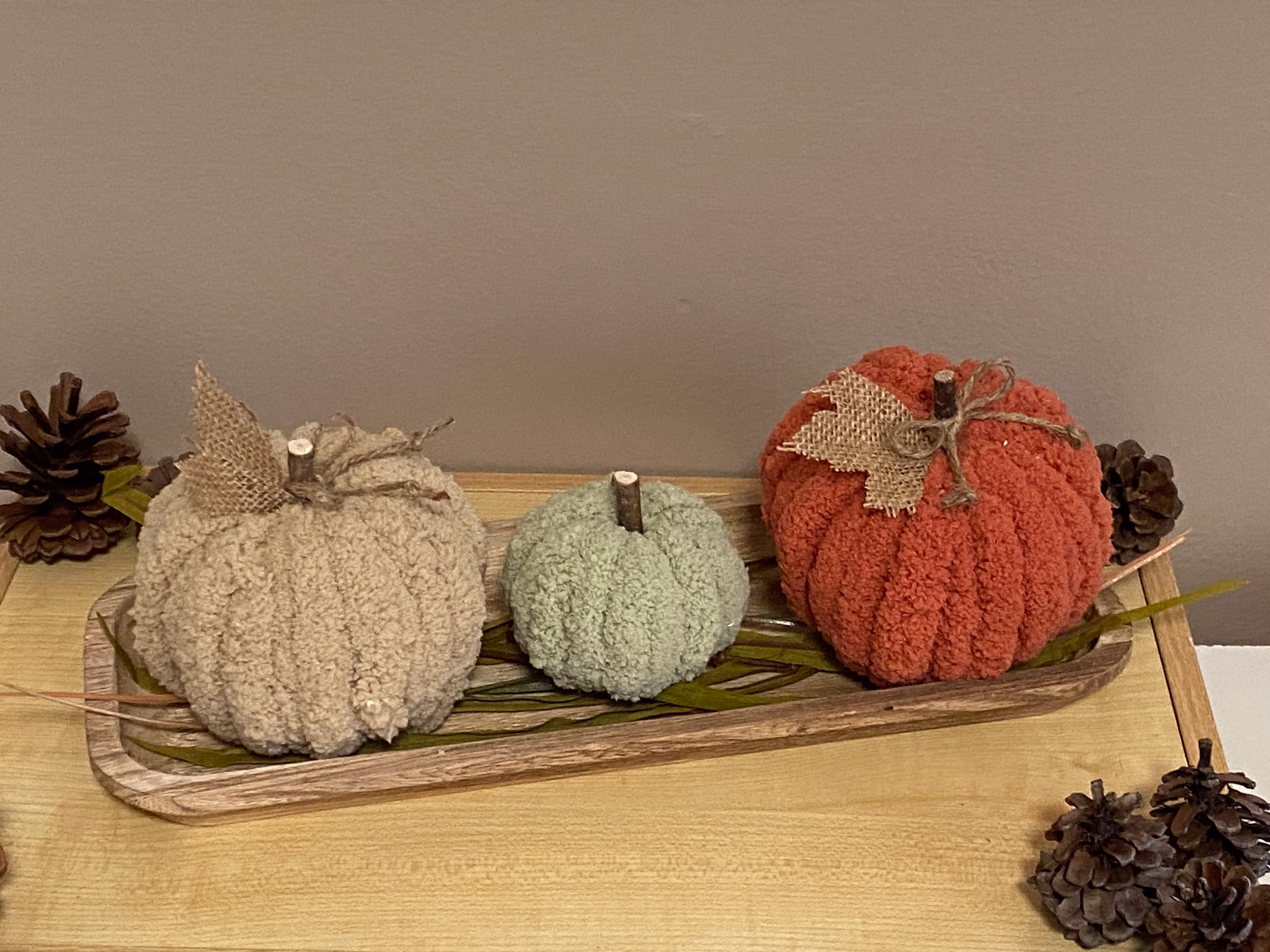 Farmhouse Style Pumpkin Set Bundle Of 3 Yarn Pumpkins With Foliage in Tray Centerpiece Fall Decor Seasonal Rustic Home Decoration