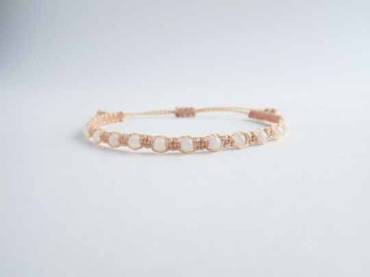 Moon | Macramé Bracelet, Moonstone, Divine Feminine, Emotions, Feelings, Instinct, Intuition, Subconscious, Receptivity, Reflection, Flow