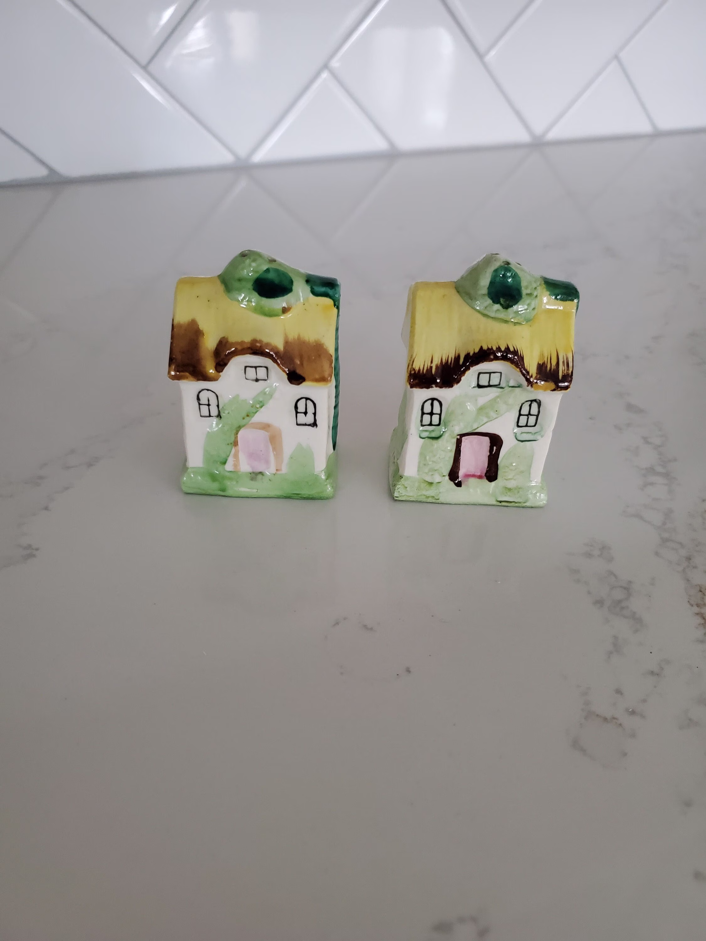Vintage Occupied Japan Cottage Salt & Pepper Shakers