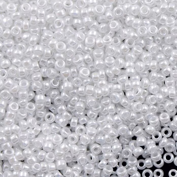 Miyuki Seed Beads 8/0 White Pearl Ceylon , 0420
