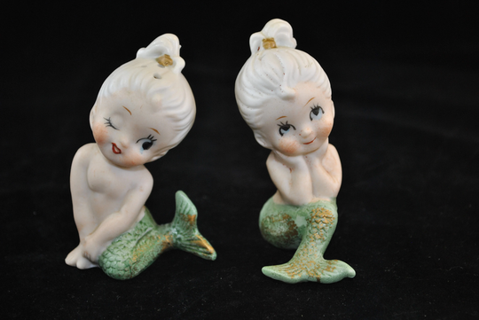 Set Of 2 Beautiful Kenmar Mermaids Salt & Pepper Shakers, Ceramic, Vintage, Rare
