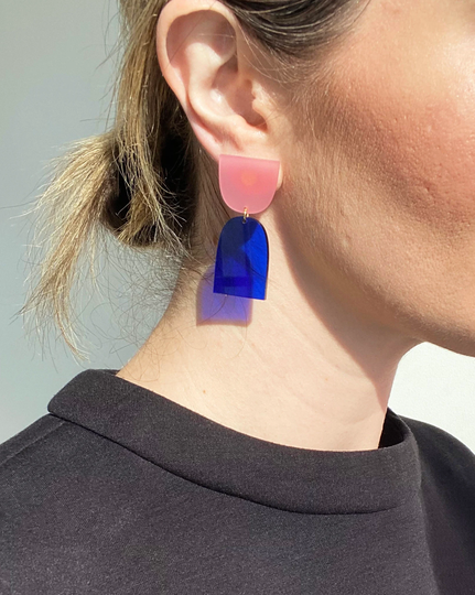 Powder Pink & Transparent Electric Blue "The Cinch