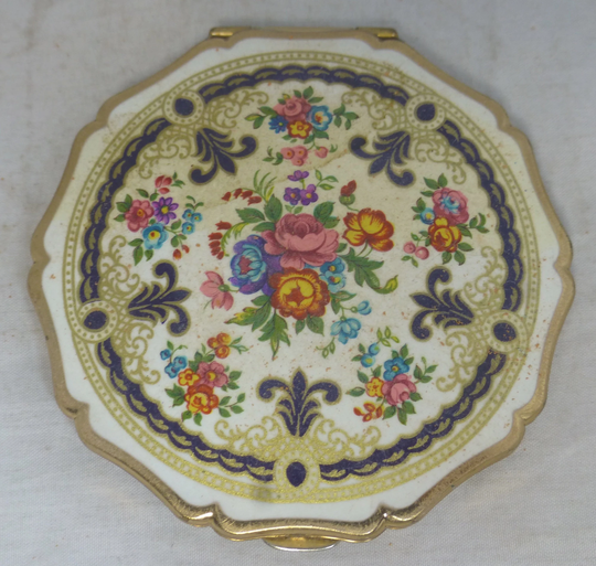 stratton Vintage Colourful Flower English Scalloped Powder Compact/Makeup Mirror - Gold Metal & Cream Enamel, Pat 764125