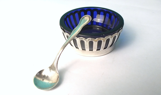 Attractive Pierced Side Solid Sterling Silver Open Salt & Blue Glass Liner With Spoon