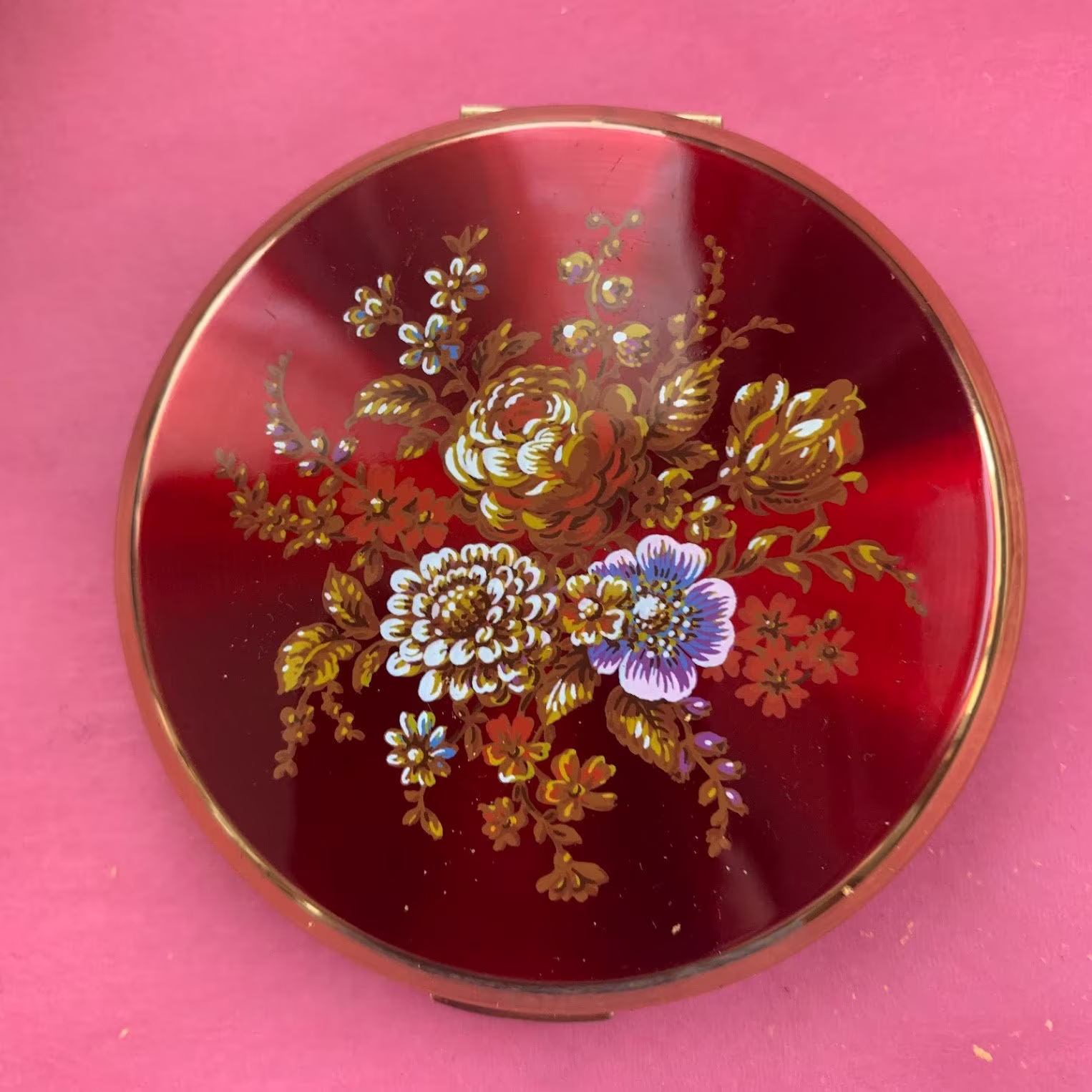 Vintage Stratton Powder Compact | Unused in Original Box With Pouch/Sifter & Puff Red Floral & Goldtone 1960's