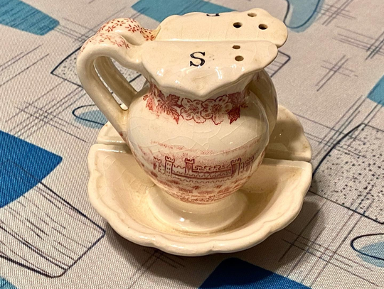 Vintage Washing Pitcher & Bowl Salt Pepper Shakers Castle Flowers Floral Pink Rose Red