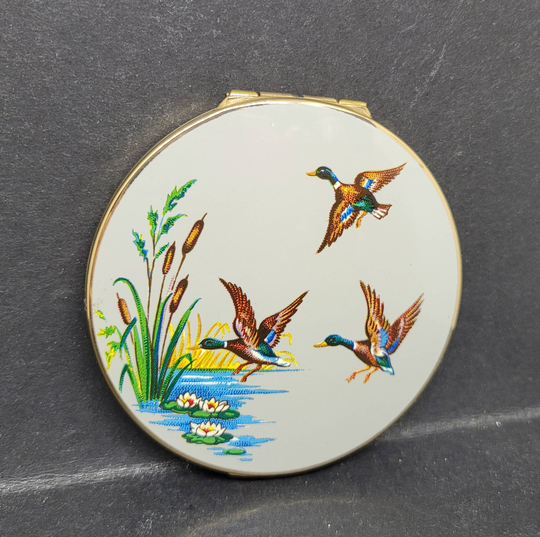 stratton Powder Compact Flying Ducks Mallards Dove Grey Enamel C1950S Complete