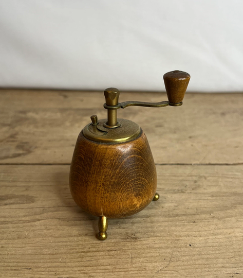 Vintage Salt Or Pepper Grinder. Made in Italy. Hand Crank Wooden Small Mill, 1970's Good Condition