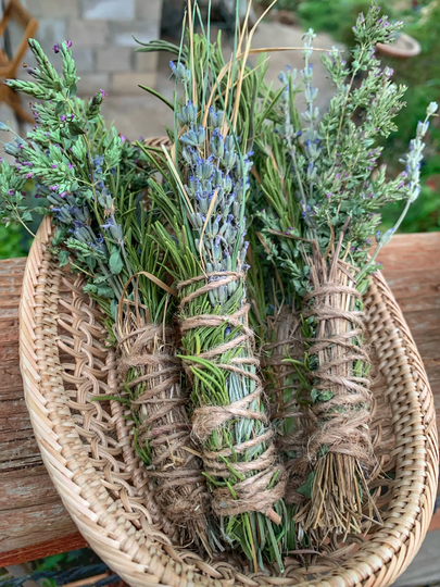Mixed Herb Bundles