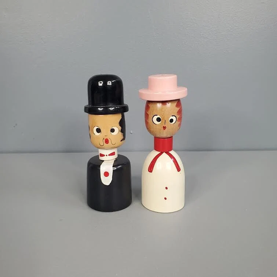 Vintage Wooden Man & Woman Salt Pepper Shakers