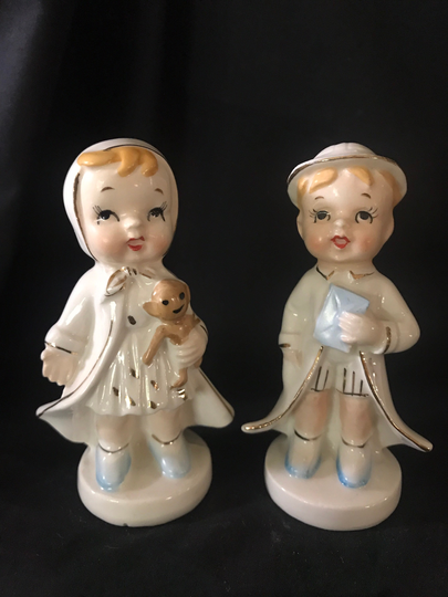 Vintage Victoria Ceramics Japan Boy Girl Salt & Pepper Shakers