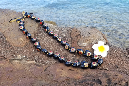 Hawaiian Kukui Nut Lei With Hand-Painted Gold Hibiscus, Lei, Party Wedding Necklace, Beaded Gifts