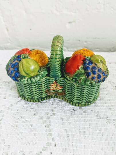 Picnic Basket Salt & Pepper Shakers From The 50S Vintage Green With Handle Mini