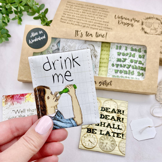 Literature Gifts: Alice In Wonderland Tea