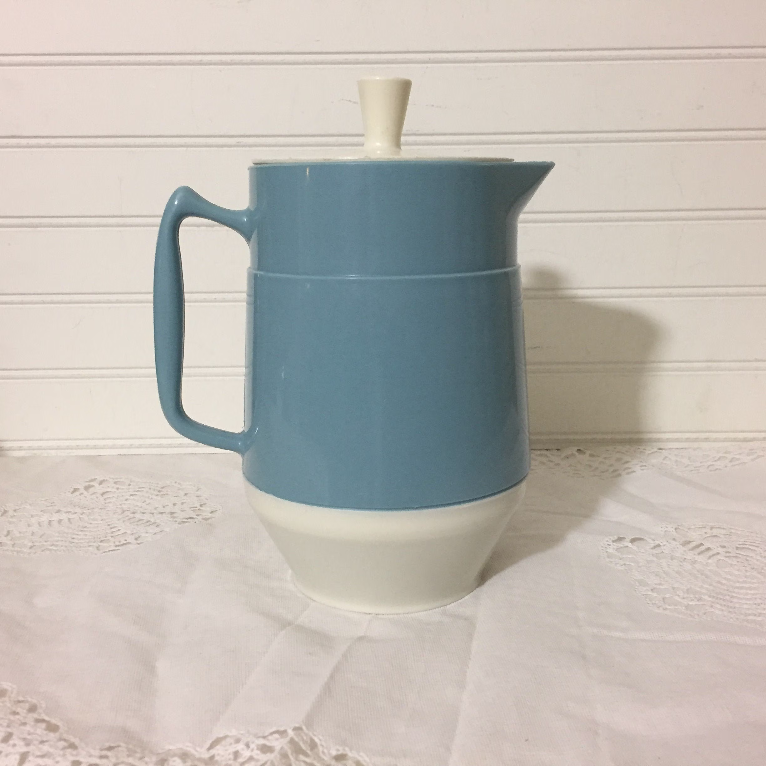 Vtg Delta Airlines Powder Blue & White Plastic Water Pitcher
