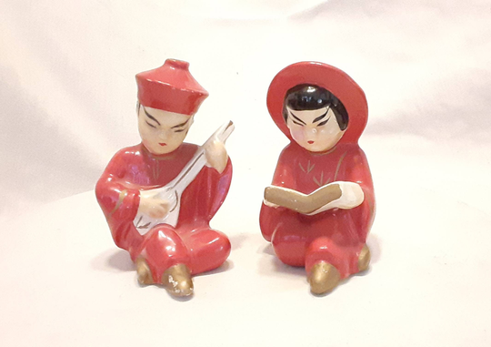 Vintage Japan Porcelain Salt & Pepper Shakers