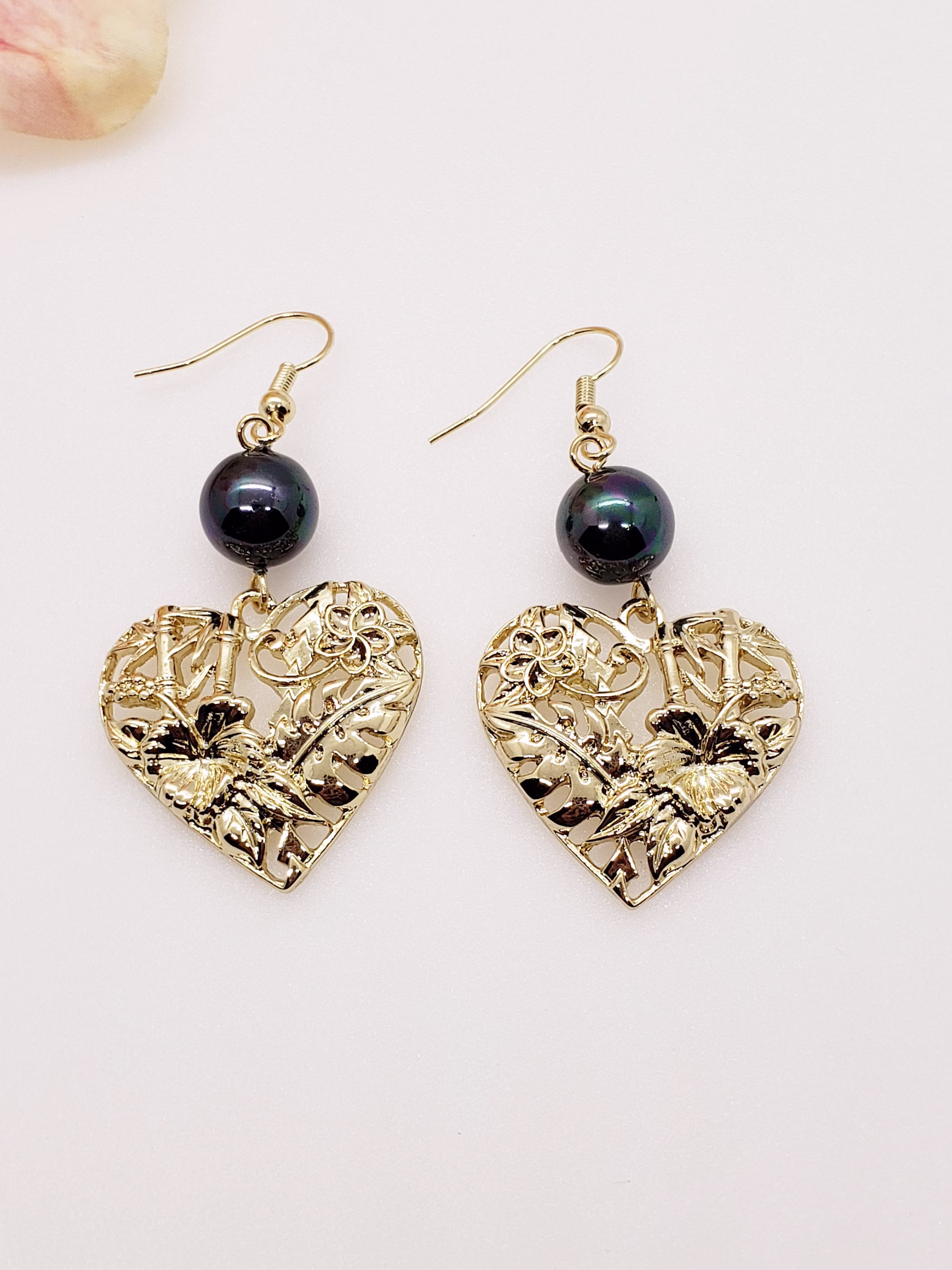 Heart Pearl Earrings - Hibiscus Monstera Leaf Gifts For Her Mom Everyday Jewelry
