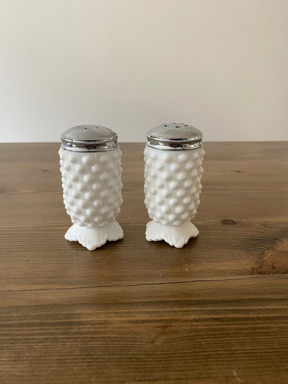 Pair Of Fenton Hobnail Opaque Milk White Glass Footed Salt & Pepper Shakers Kitchen Home Decor