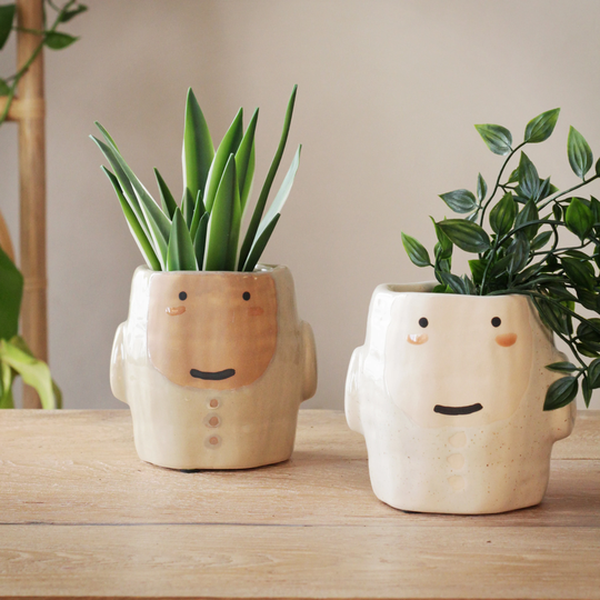 Eskimo Plant Pots in Cream & Oatmeal