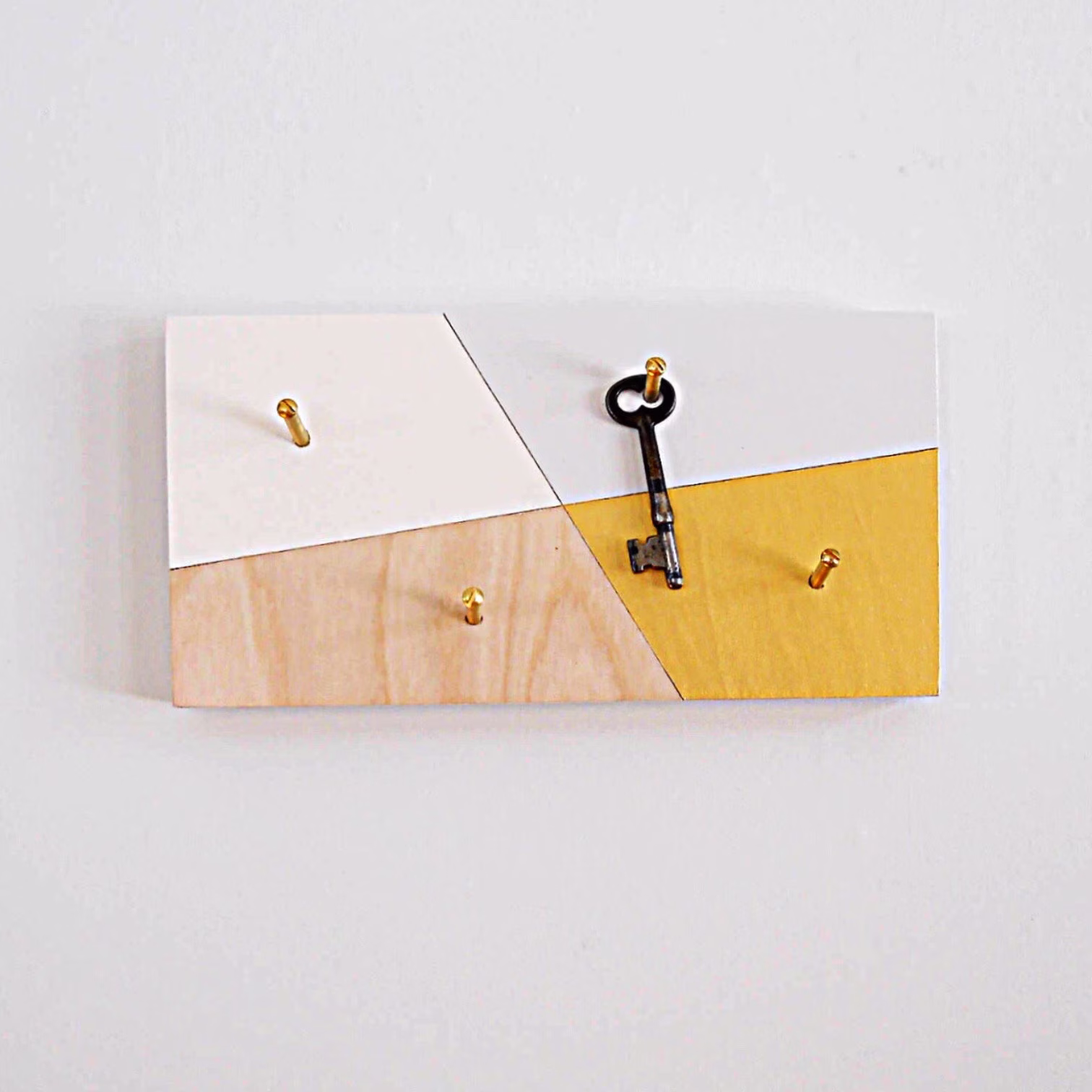 Geometric Key Holder, Wall Mount Decorative Modern Hook Organizer Home Entry Keys Organization