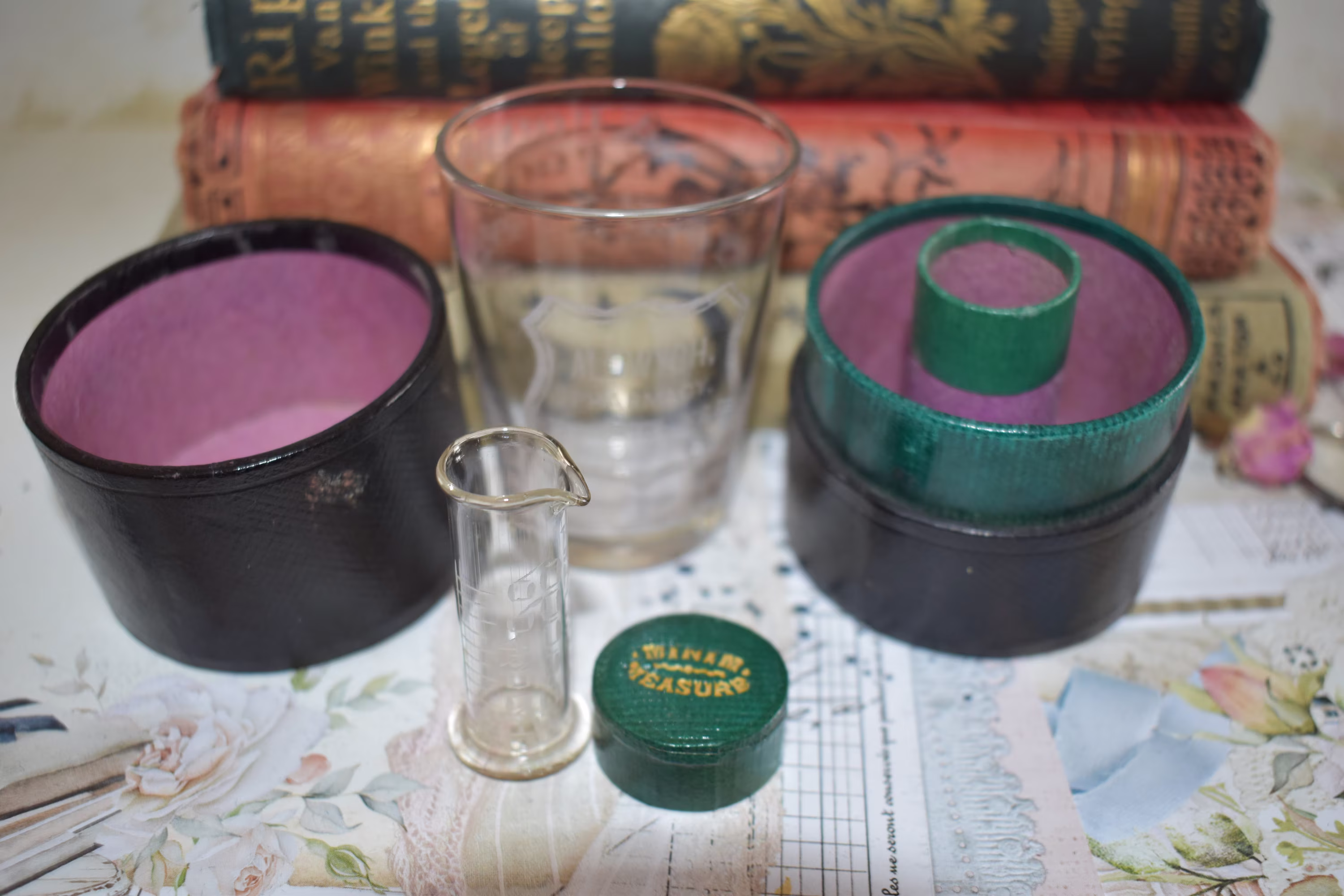 Double Medicine Measure - Wonderful Antique Victorian Cased Glass Etched Apothecary Aid 1800S With Secret Cavity Miniature Minim
