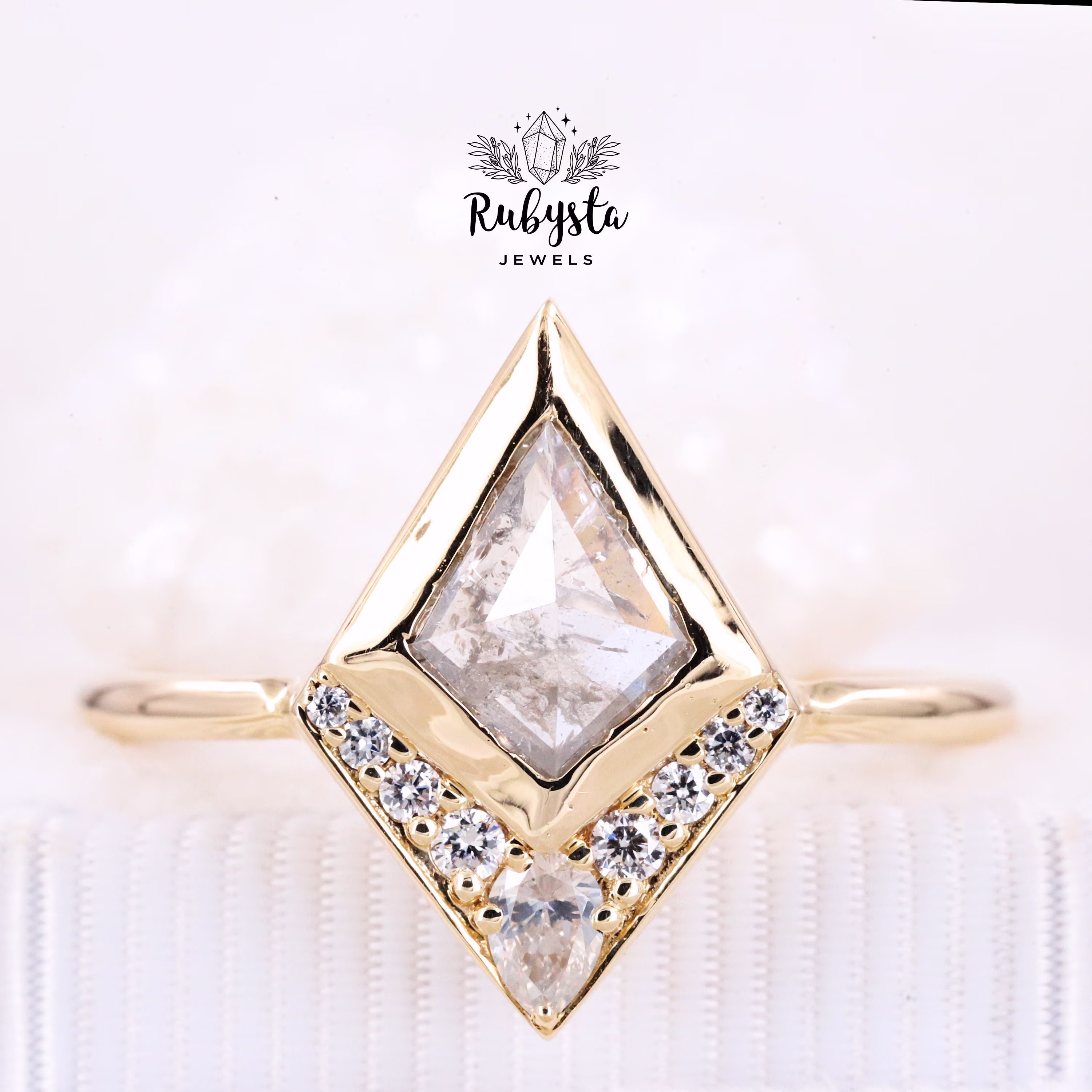 Bezel Set Engagement Ring Setting Fine Jewelry Luxury Salt & Pepper Kite Diamond Trendy Rings Dainty