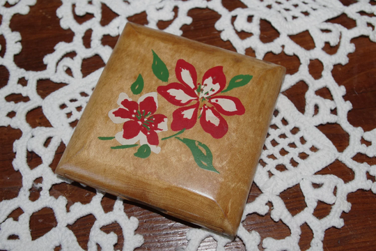 Vintage Compact Wood/Wooden Purse Powder with Red White Painted Flowers 1950S