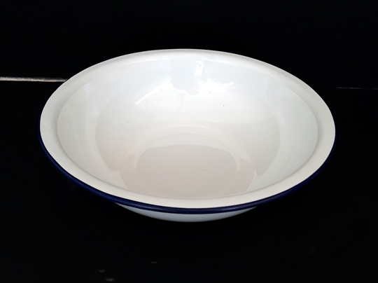 Large Enamel Bowl 34 cm Basin Rustic Wash Kitchen Decor Made in Italy 1940S Home Garden Planter