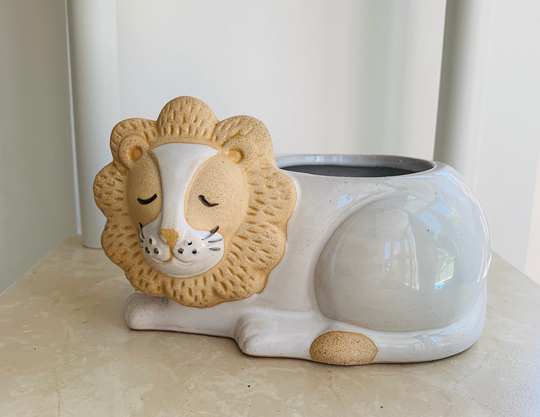 Leo Lion Planter, Plant Pot, Indoor Cache Pot