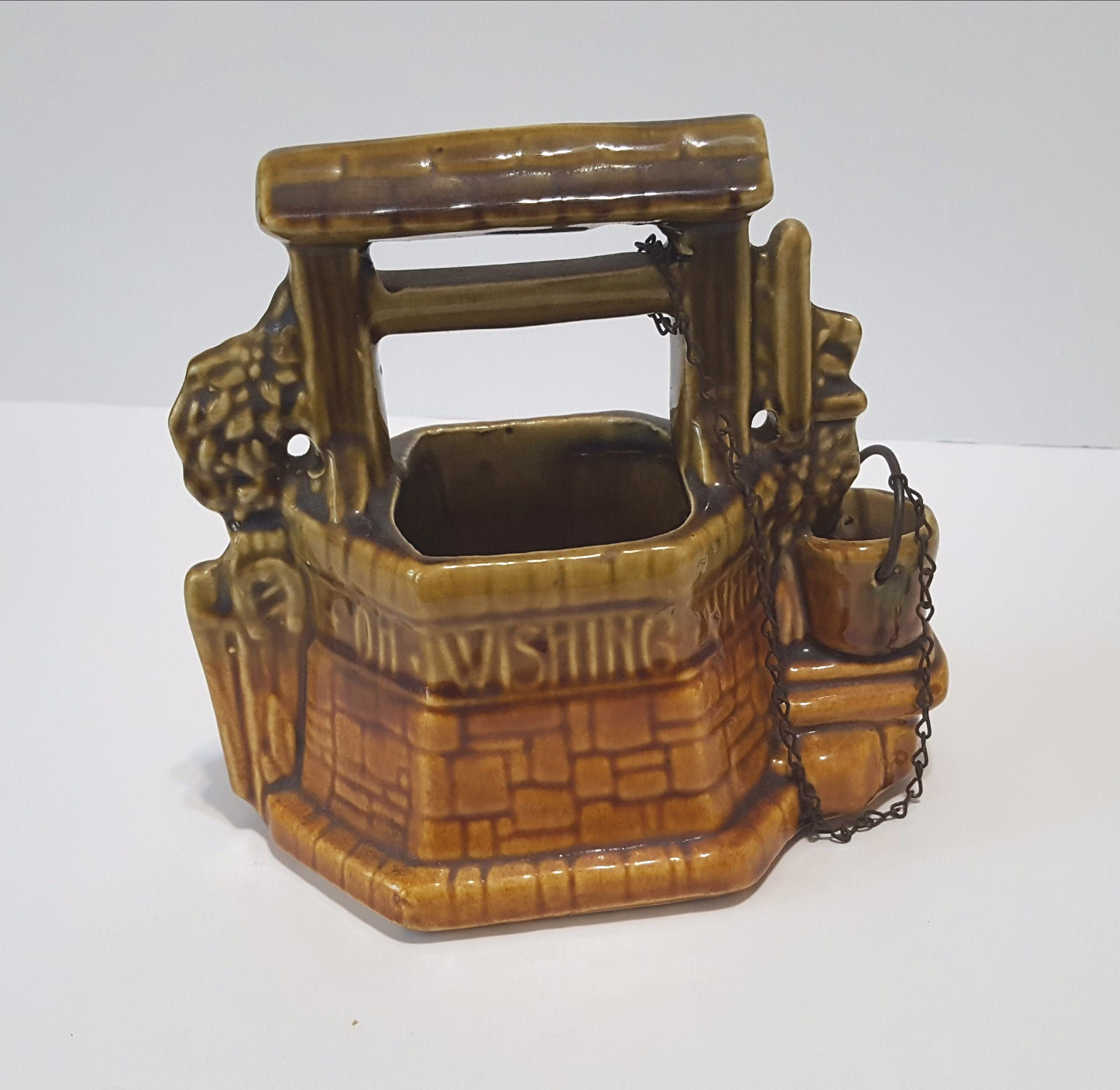 Mccoy Wishing Well Planter, Vintage Well, Pottery, Indoor Planter